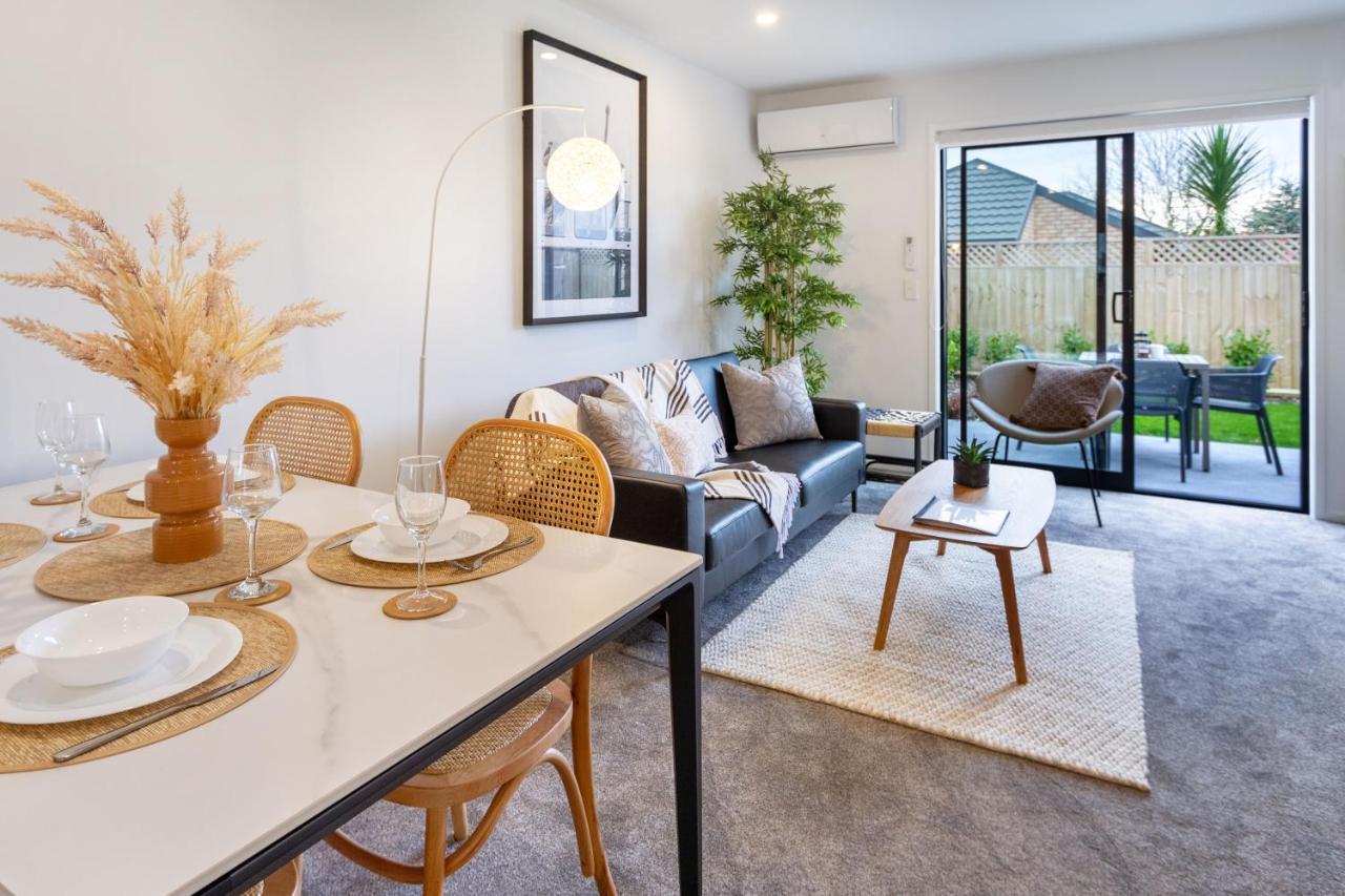 Charming Riccarton Abode 2bed W/garage Christchurch