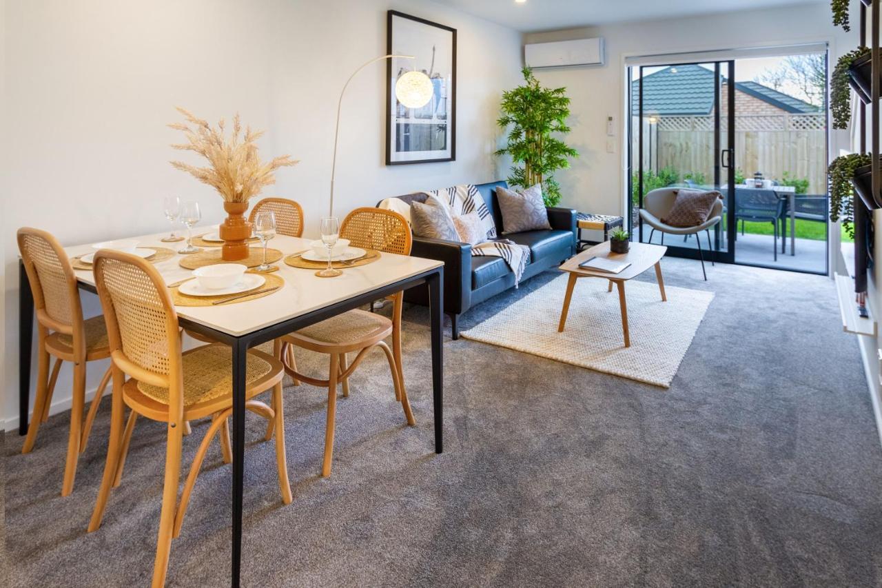 Charming Riccarton Abode 2bed W/garage Apartamento