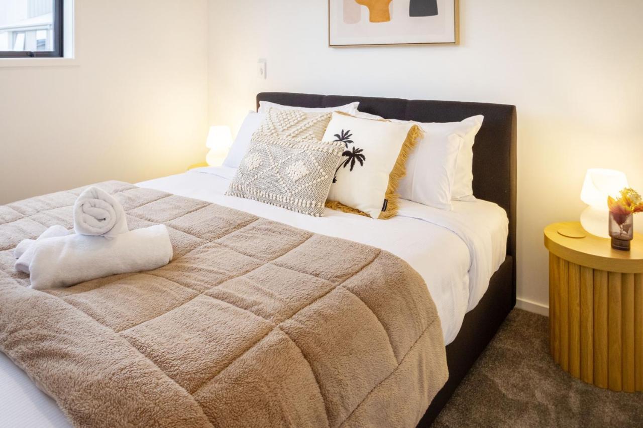 Charming Riccarton Abode 2bed W/garage Apartamento